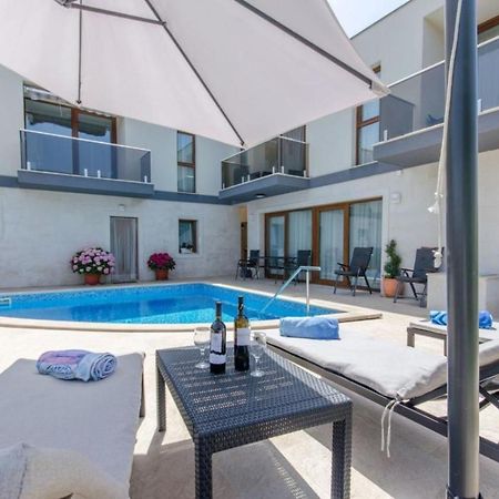 וליקי דרבניק Villa La מראה חיצוני תמונה