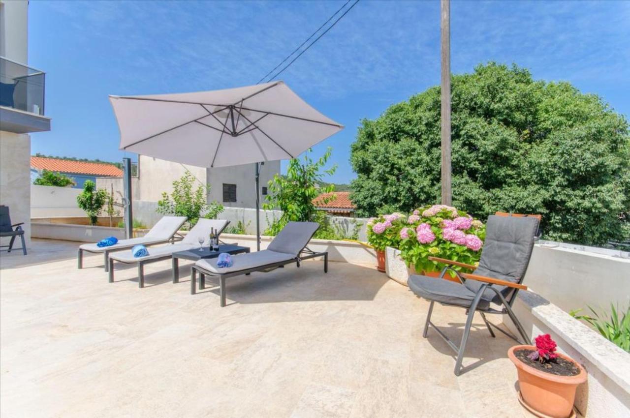 וליקי דרבניק Villa La מראה חיצוני תמונה